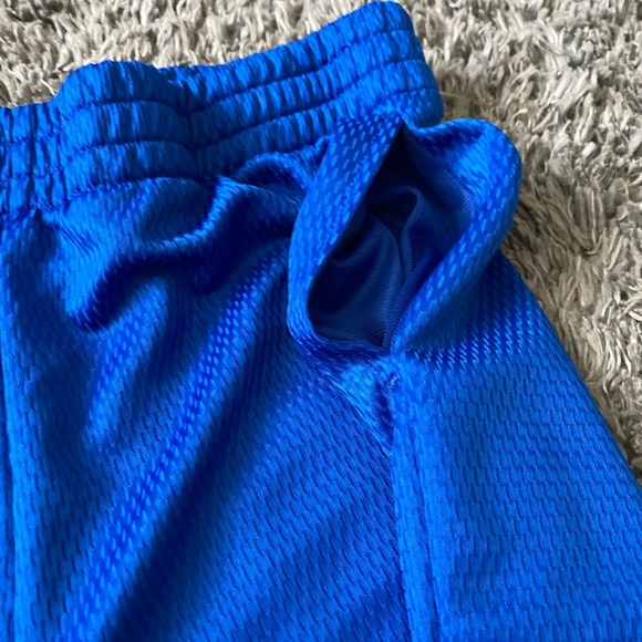 Athletic works boys blue athletic shorts size 14/16 - Picture 4 of 11
